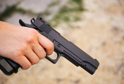 Colombia levanta suspensión general de permisos para portar armas de fuego