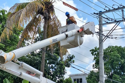EDEESTE pone en servicio nuevo circuito eléctrico en Peralvillo