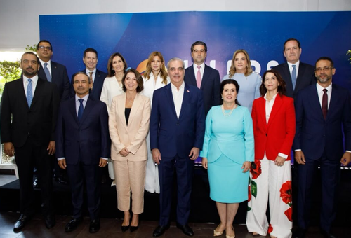 50 mil dominicanos podrán capacitarse gratis en inteligencia artificial con programa de AWS