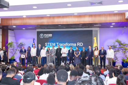 Abinader respalda laboratorio de semiconductores tras desarrollo del primer microchip universitario dominicano