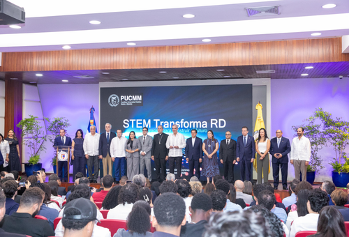 Abinader respalda laboratorio de semiconductores tras desarrollo del primer microchip universitario dominicano