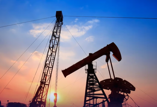 EL PETRÓLEO DE TEXAS SUBE UN 4,4 % Y ALCANZA SU PRECIO DE CIERRE MÁS ALTO DESDE MAYO