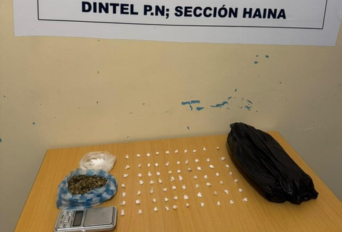 Policía ocupa armas, presuntas drogas y máquinas tragamonedas durante operativos