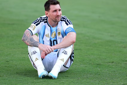Messi alcanza los 100 goles con Inter Miami y celebra la histórica cifra con un nuevo título