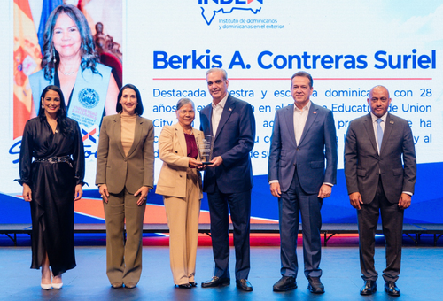 ABINADER RECONOCE A 14 DOMINICANOS DESTACADOS EN ESTADOS UNIDOS MEDIANTE EL INDEX
