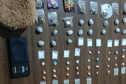 Policía reporta ocupación de armas, drogas y una motocicleta en operativos