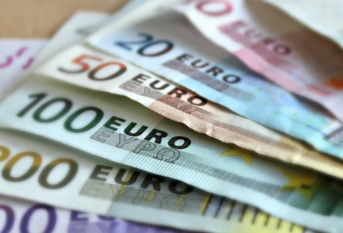 Euro se cotiza hasta RD$70.44 para la venta este martes en República Dominicana