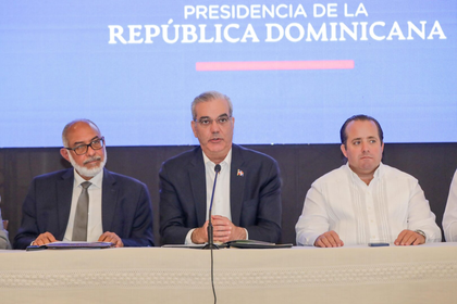 ABINADER DESTACA EL IMPACTO DE LOS FONDOS RECUPERADOS DE LA CORRUPCIÓN EN OBRAS DEPORTIVAS