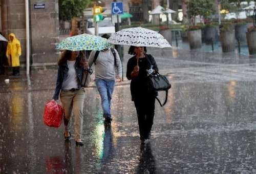 Prevén aguaceros aislados y tronadas en varias provincias del país