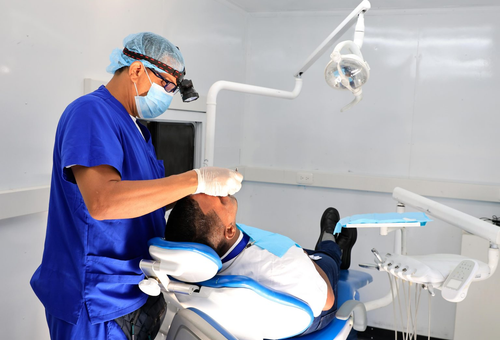 SNS destaca más de 7.3 millones de atenciones odontológicas en la Red Pública