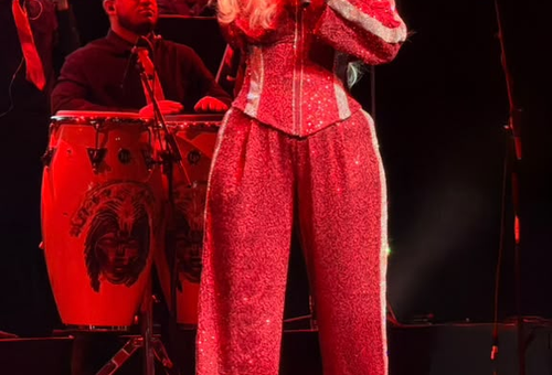 Como Toda Una Diva: Miriam Cruz brilla en el Lehman Center