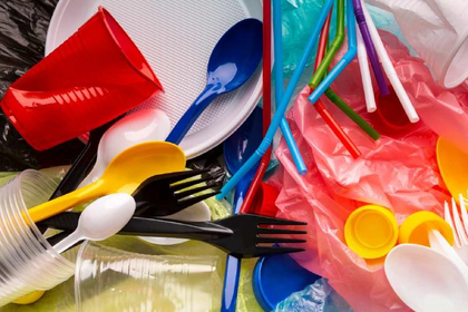 ESTOS SON LOS PLAZOS ESTABLECIDOS PARA RETIRAR DEL MERCADO LOS PRODUCTOS PLÁSTICOS DE UN SOLO USO