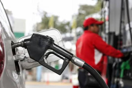 Gobierno mantiene congelados los principales combustibles con subsidio de RD$1,600 millones