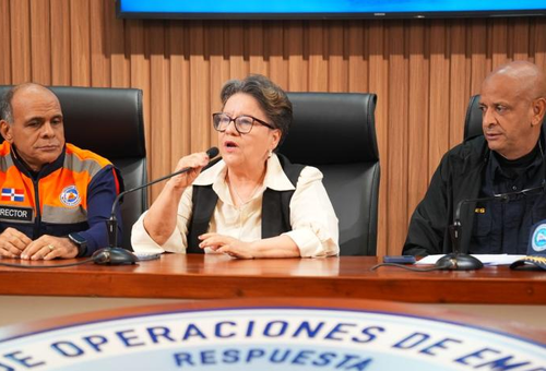 GLORIA CEBALLOS ADVIERTE QUE LAS LLUVIAS CONTINUARÁN HASTA EL VIERNES Y PIDE MANTENER LA PRECAUCIÓN