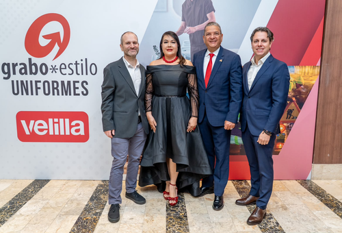 Grabo Estilo presenta las últimas tendencias en uniformes profesionales de Velilla durante desfile en Santo Domingo