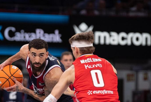 CHRIS DUARTE SUPERA A JASSEL PÉREZ EN UN DUELO QUE QUEDA PARA LA HISTORIA