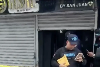 INTENTAN ASALTAR JOYERÍA EN VILLA JUANA Y SON REPELIDOS A TIROS DESDE EL ESTABLECIMIENTO